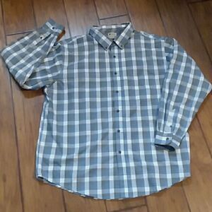 - Haggar Men's XXL long sleeve button down dress shirt